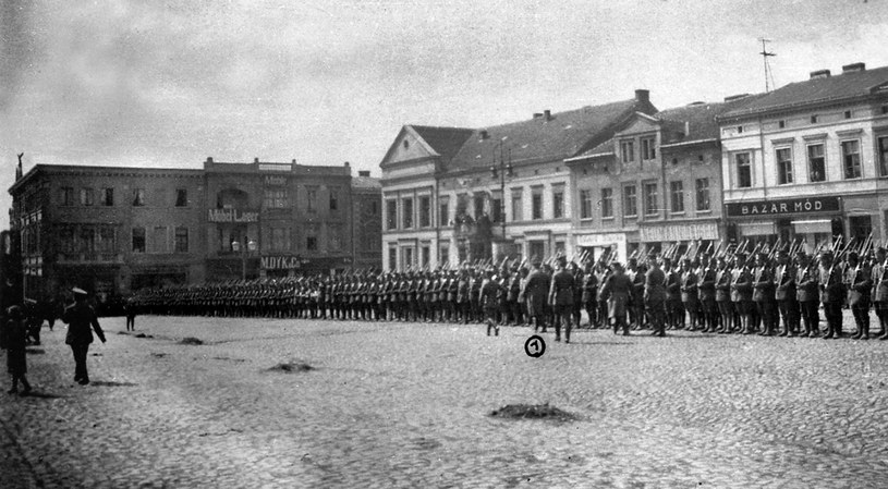 Krotoszyn, 1919; Powstanie wielkopolskie, 10 pułk strzelców wielkopolskich /reprodukcja FoKa /Agencja FORUM