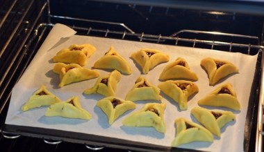 Kruche łódeczki z obłędnym nadzieniem. Biblijne ciasteczka do kawy i herbaty