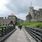 „Krucza Skała” na Szlaku Orlich Gniazd. Ten zamek upodobał sobie polski król