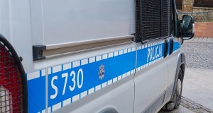 Krwawa awantura rodzinna w Świętokrzyskiem. Trwa obława