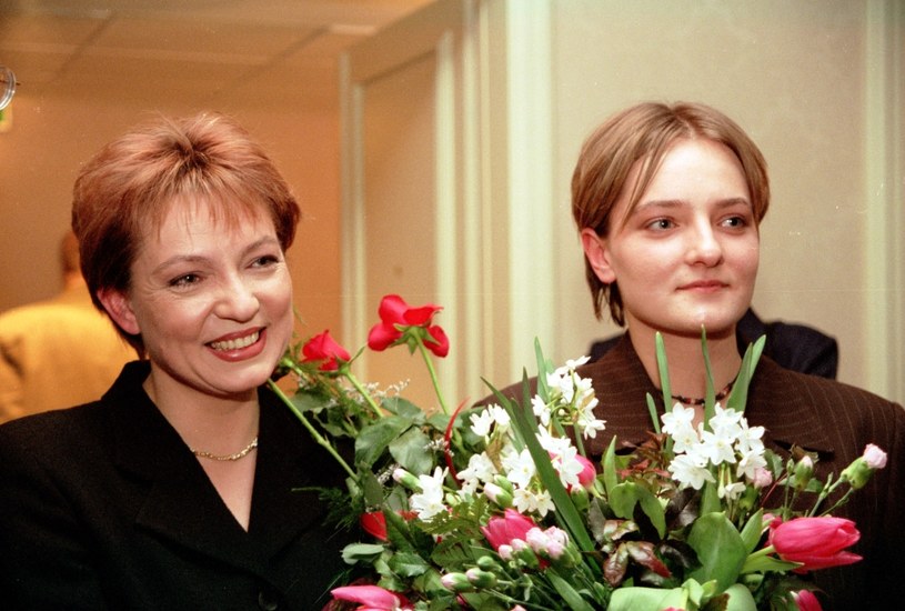 Krystyna Czubówna z córką na gali Telekamer w 1998 roku /Studio69 /Agencja FORUM