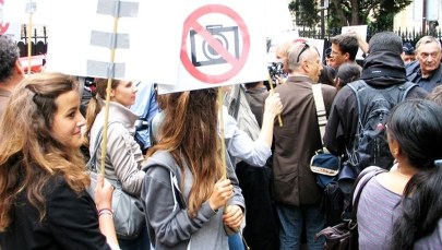 Krytykowane przez opozycję nowe prawo o zgromadzeniach w Senacie