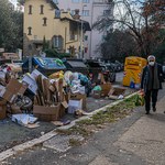Kryzys śmieciowy w Rzymie. Władze: nie pakujcie prezentów w papier