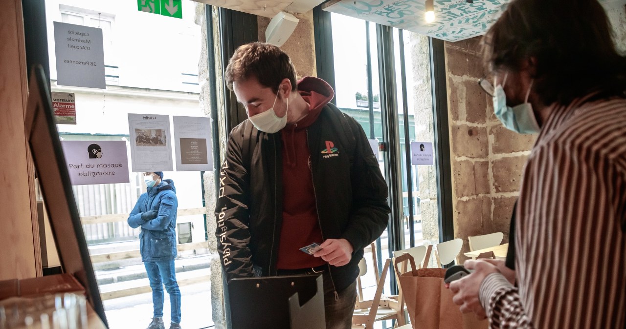 Kryzysowa sytuacja we Francji. Szpitale postawione w stan gotowości