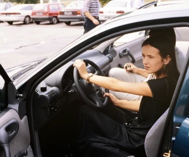 "Krzyki, piski i omdlenia". Kasia Kowalska świętuje 30 lat płyty "Czekając na..."