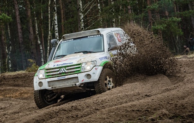 Krzysztof Biegun i Tomasz Dołhan z RMF 4RACING Team na trasie prologu Baja Carpathia /RMF 4Racing Team /Materiały prasowe