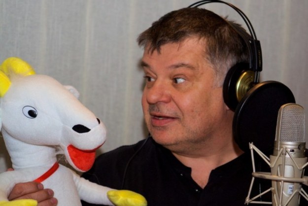 Krzysztof Globisz w studiu RMF FM w czasie nagrania charytatywnego audiobooka "120 przygód Koziołka Matołka" /Maciej Nycz /RMF FM