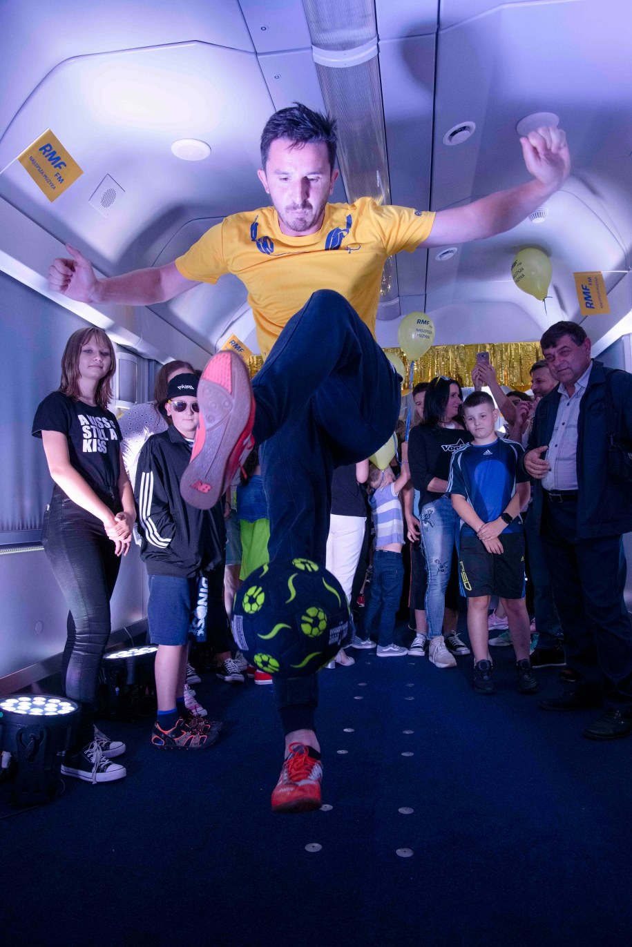 Krzysztof Golonka stara się pobić rekord w kapkowaniu /Paweł Gąsior /RMF FM