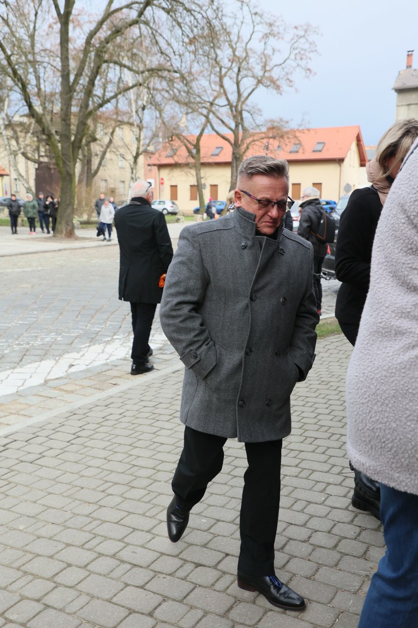 Krzysztof Hanke w drodze na pogrzeb Krzysztofa Respondka /Pawel Wodzynski/East News /East News