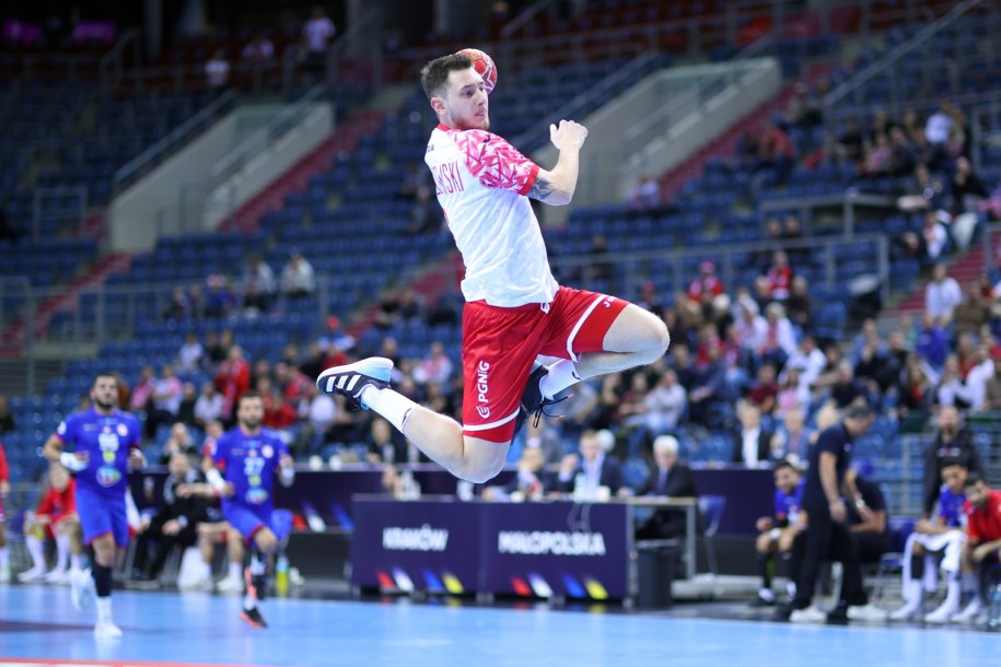 Krzysztof Komarzewski w akcji /	Łukasz Gągulski /PAP