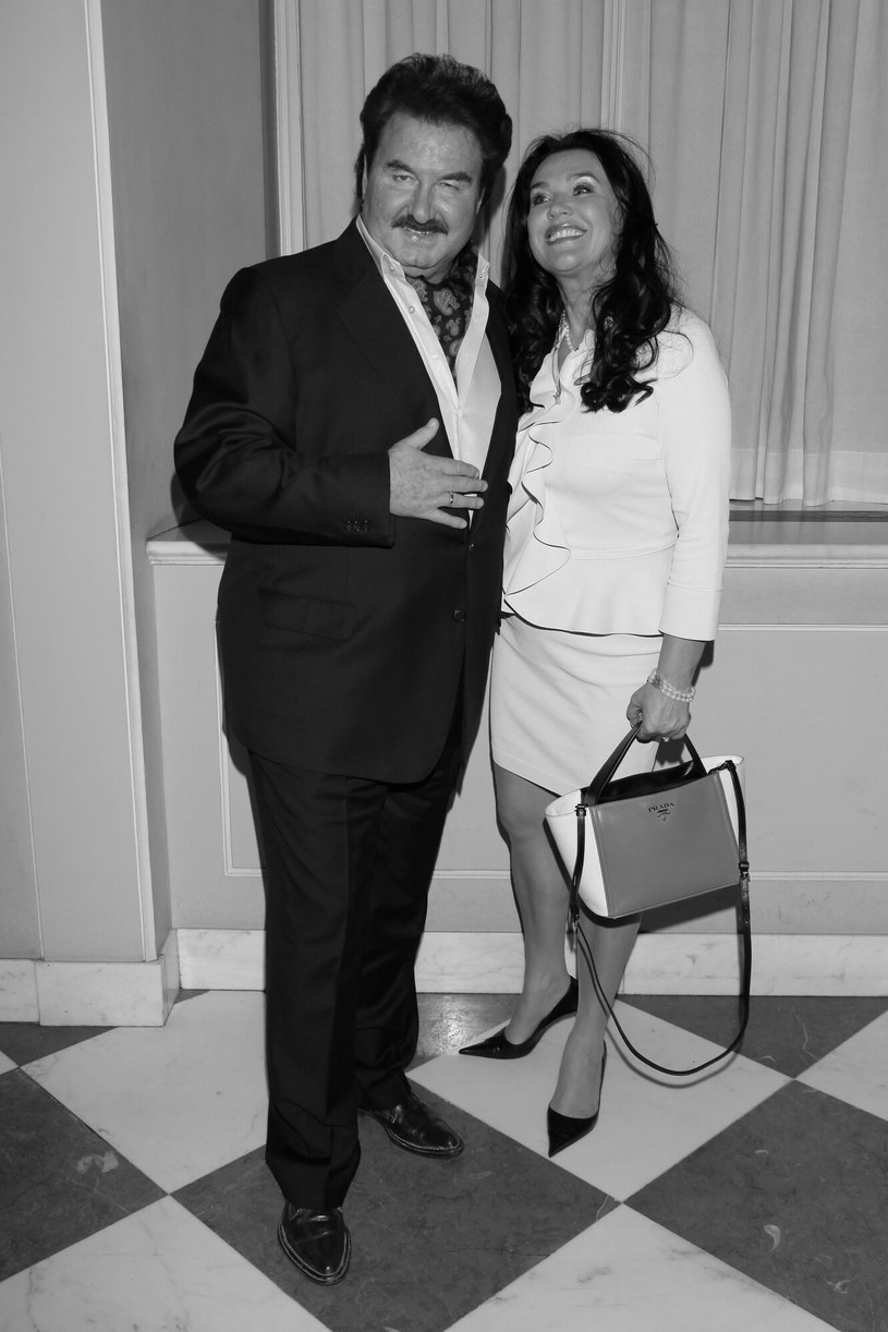 Krzysztof Krawczyk z żoną Ewą /VIPHOTO /East News