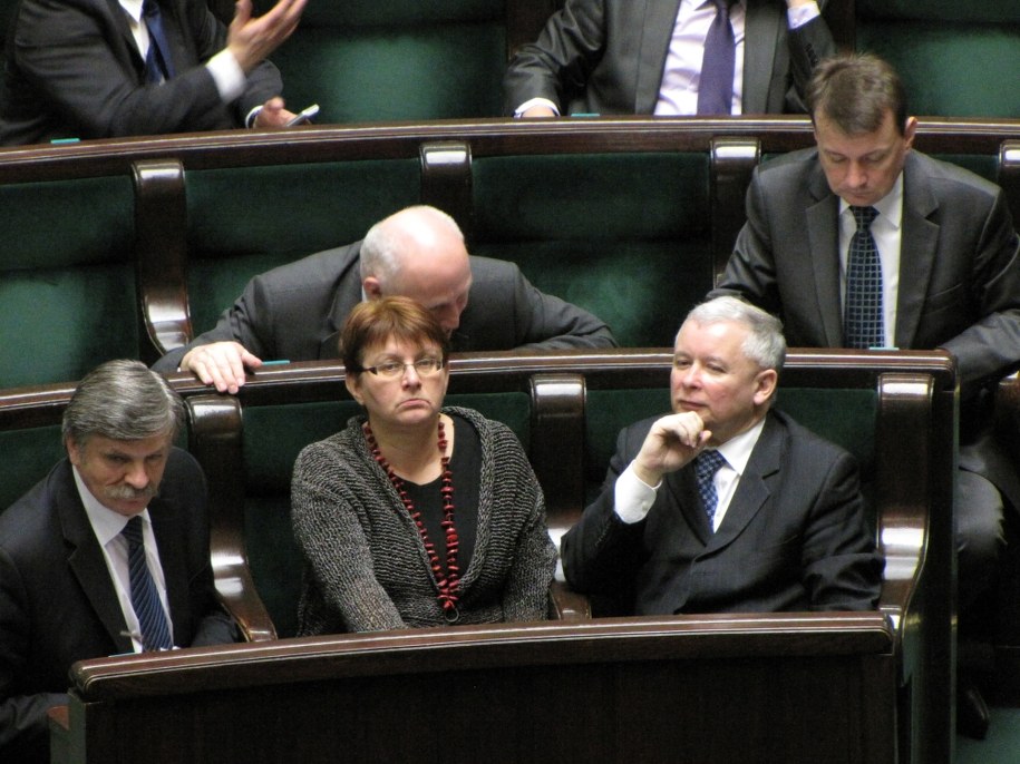 Krzysztof Putra i Grażyna Gęsicka obok Jarosława Kaczyńskiego