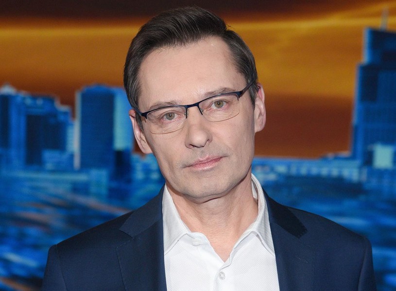 Krzysztof Ziemiec zaczynał pracę dziennikarza w radiowej Trójce, od 2024 roku związany był z TVP /Źródło: AIM