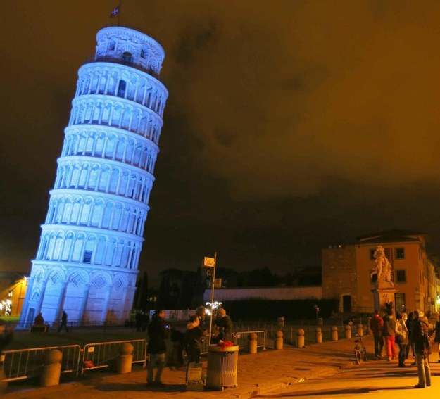 Krzywa wieża w Pizie /FRANCO SILVI  /PAP/EPA