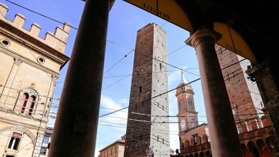 Krzywej wieży na pomoc. Bolonia ubierze Garisendę w "gorset"