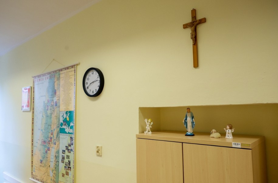 Krzyż miał został wyrzucony /Pawel Wodzynski /East News