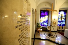 Krzyż w kaplicy w Pałacu Prezydenckim