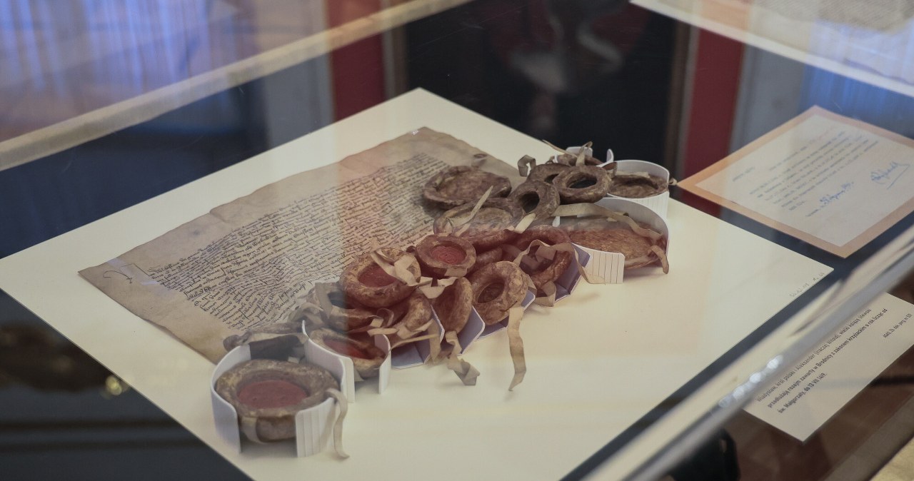 Krzyżackie archiwum zawiera cenne źródła historyczne /Anita Walczewska /East News