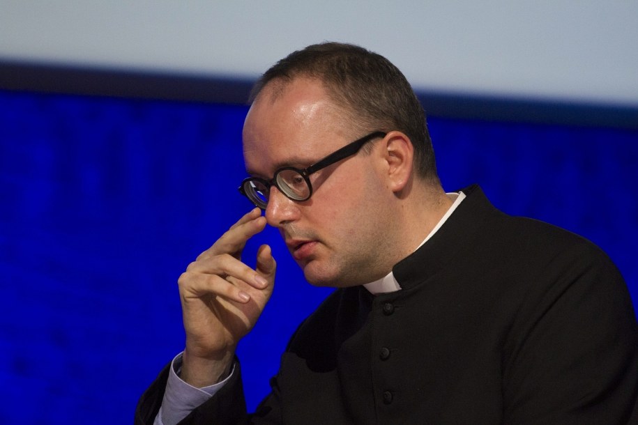 Ksiądz Jan Kaczkowski na zdj. z 2015 r. /Michał Walczak /PAP