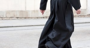 Ksiądz przed sądem w Sosnowcu. Wyłączono jawność procesu