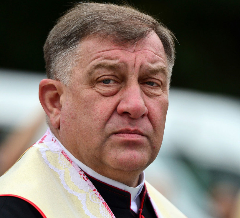 Father Sławomir Żarski has been promoted - according to Dziennik / Mariusz Gaczyński / East News