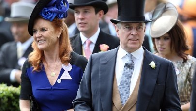 Książę Andrzej i Fergie w ogniu krytyki. Za przyjęcie dla Beckhamów