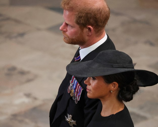 Książę Harry i jego żona Meghan Markle podczas pogrzebu królowej Elżbiety II / PHIL NOBLE /PAP/AVALON