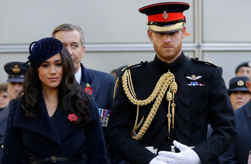 Książę Harry i jego żona Meghan Markle. /KIRSTY WIGGLESWORTH/AFP/East News /East News