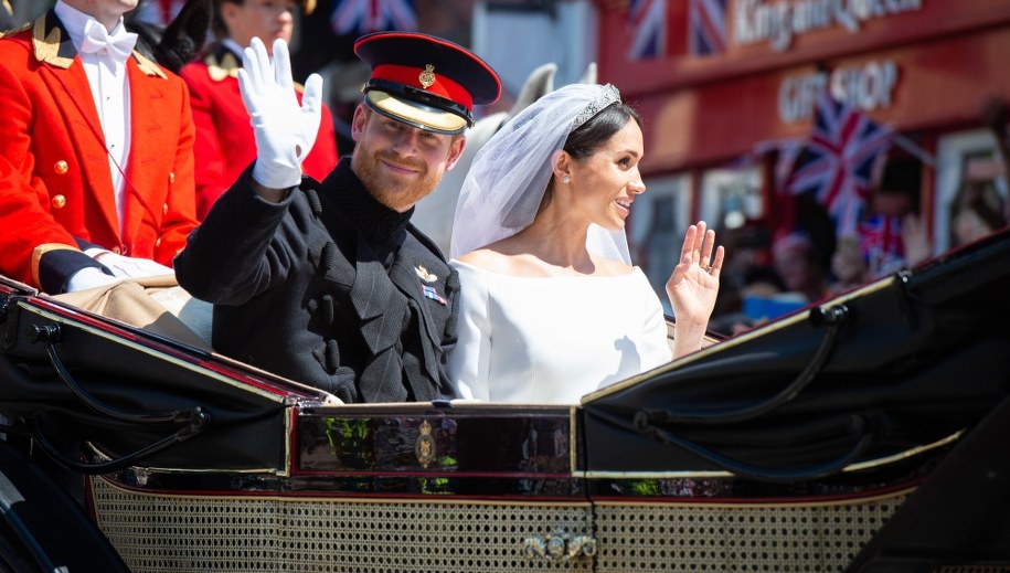 Książę Harry z małżonką /DONALD C TODD / BRITISH MINISTRY OF DEFENCE / HANDOUT /PAP/EPA