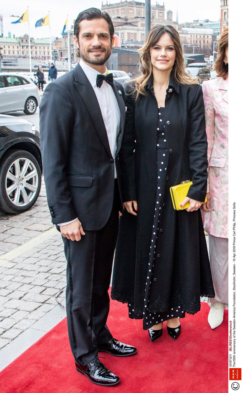 Książę Karol Filip z żoną /Rex Features/EAST NEWS /East News