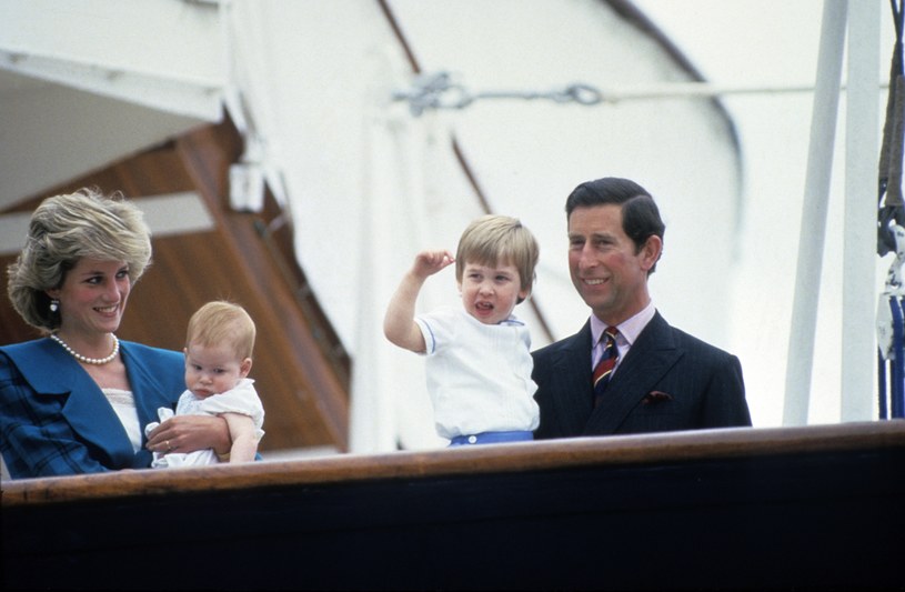 Książę Karol i mały William /Anwar Hussein /Getty Images