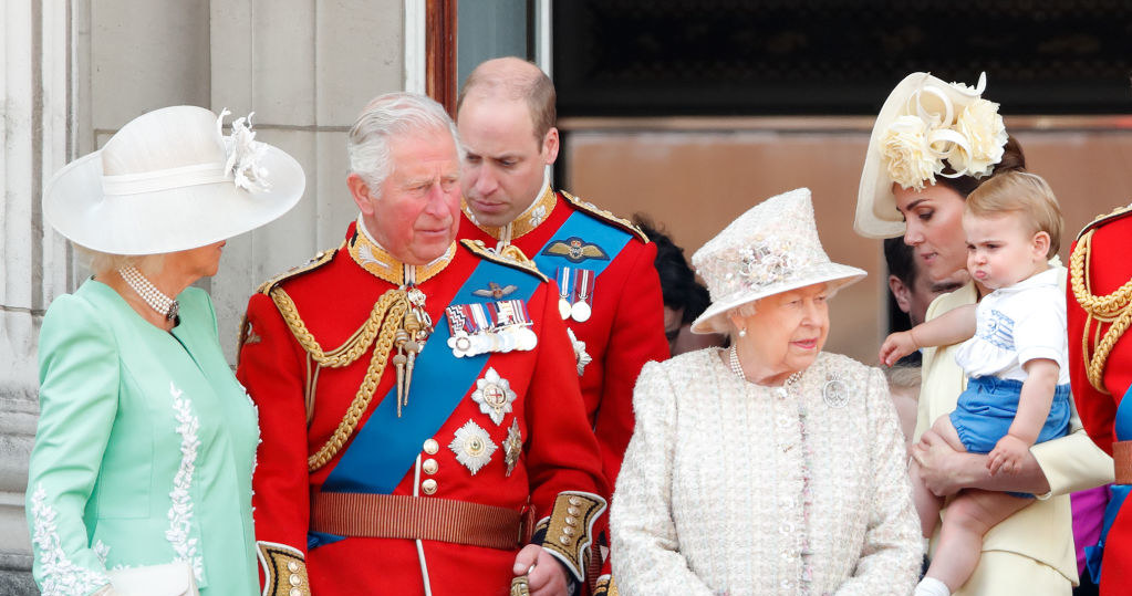 Książę Karol jest pierwszy w kolejce do brytyjskiej korony /MWMedia