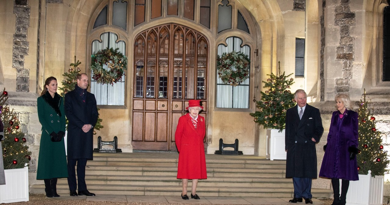 Książę Kate i książę William oraz książę Karol i księżna Camilla na spotkaniu z królową Elżbietą II /WPA Pool /Getty Images