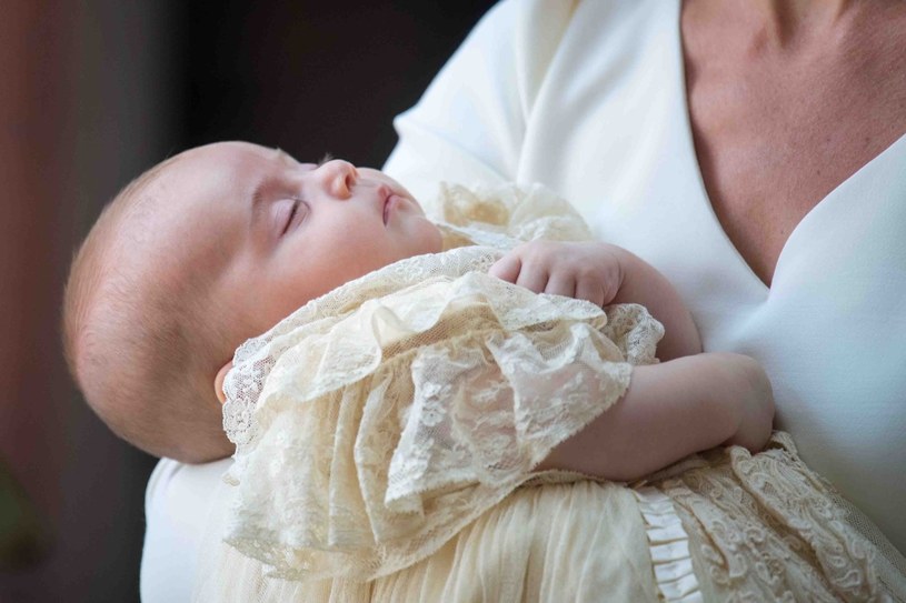 Książę Louis został ochrzczony na prywatnej uroczystości /Dominic Lipinski   /AFP