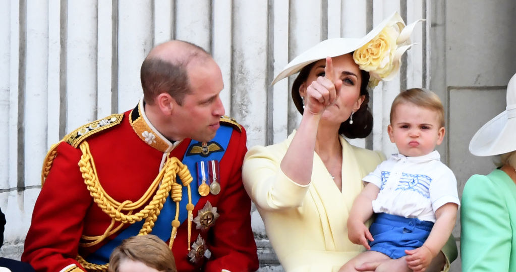 Książę William i Kate z dziećmi /Anwar Hussein/ WireImage /Getty Images