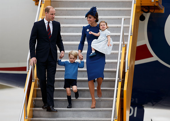 Książę William i księżna Kate z dziećmi /Andrew Chin / Stringer /Getty Images