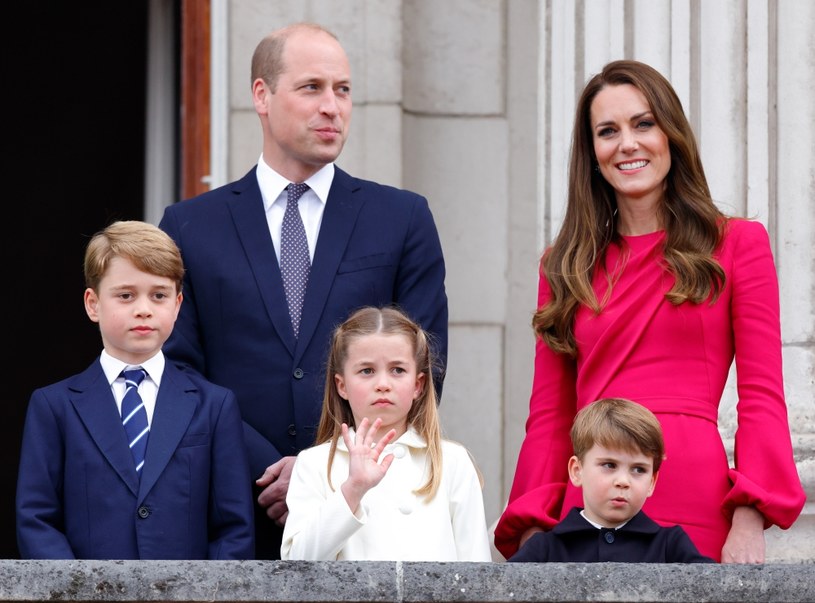 Książę William i księżna Kate z dziećmi /Getty Images