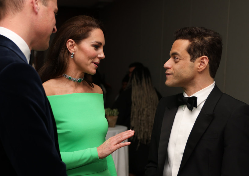 Książę William, księżna Kate i Rami Malek /Pool / Pool /Getty Images