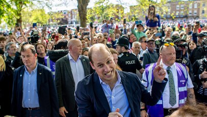 Książę William rozśmieszył ojca. Były też przytyki do Harry'ego