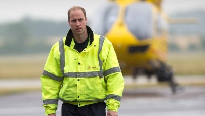 Książę William skończył służbę w lotniczym pogotowiu. "Odwieszając kombinezon pilota, jestem dumny"