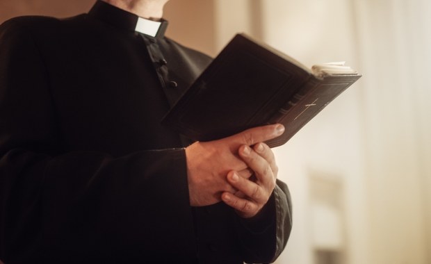 Księża dostali instrukcję, co robić w razie zatrzymania. Kuria potwierdza