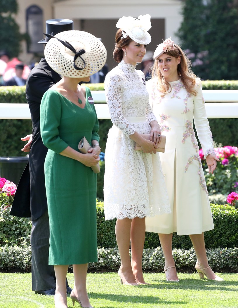 Księżka Kate i księżniczka Beatrycze rzadko ze sobą rozmawiają /Chris Jackson /Getty Images