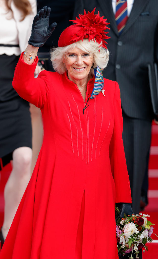 Księżna Camilla, podobnie jak Kate, uwielbia czerwień / Max Mumby/Indigo / Contributor /Getty Images