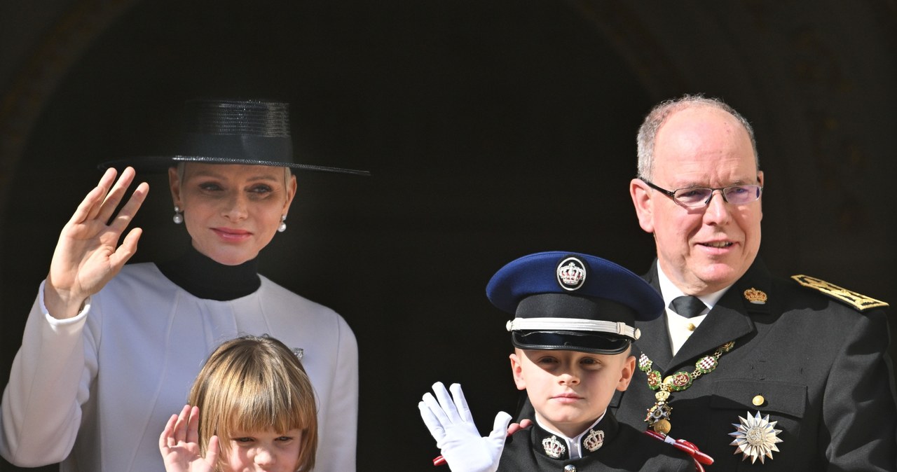 Księżna Charlene, książę Albert, Jacques i Gabrielle /Getty Images