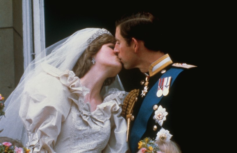 Księżna Diana była szczęśliwa w dniu ślubu z Karolem. Potem rzeczywistość okazała się być inna /Bettmann /Getty Images