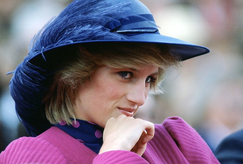 Księżna Diana była typem obserwatora. Dyskretnie przyglądała się rzeczywistości /Tim Graham /Getty Images