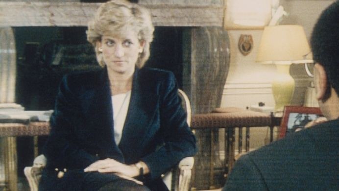Księżna Diana w swoim gabinecie udzieliła najsłynniejszego w dziejach rodziny królewskiej wywiadu /Tim Graham /Getty Images