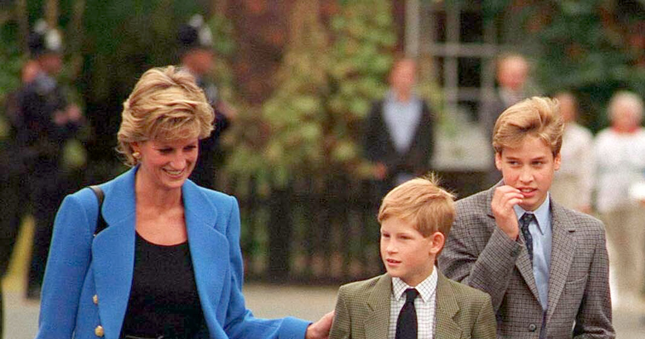 Księżna Diana z synami - Harrym i  Williamem w 1995 roku /Anwar Hussein/ WireImage /Getty Images