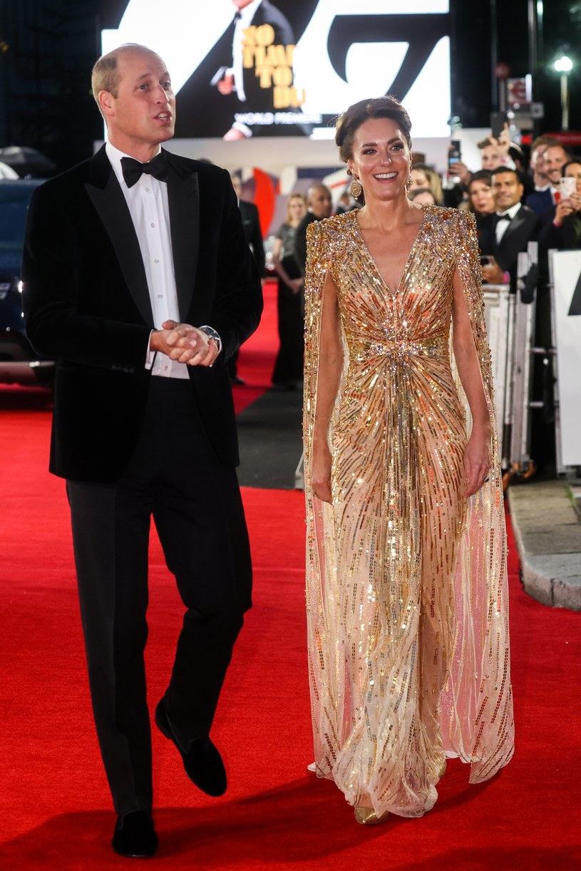Księżna Kate i książę William  na uroczystej premierze filmu "Nie czas umierać" /FORUM /Agencja FORUM