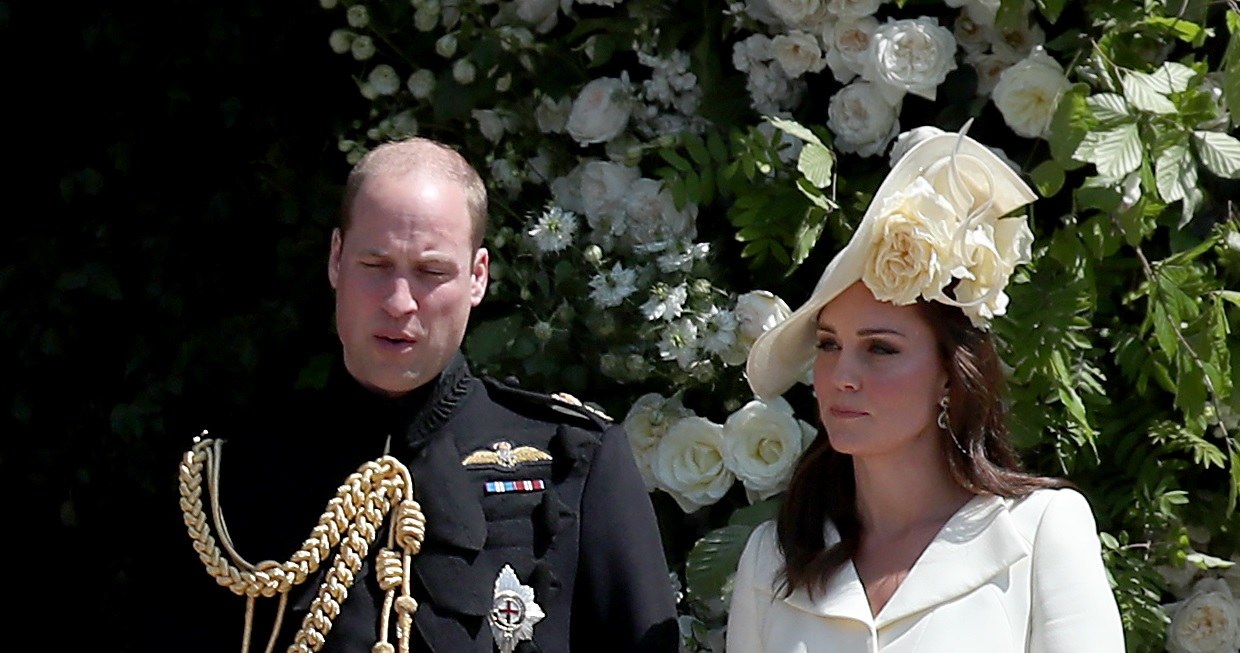 Księżna Kate i książę William z córeczką księżną Charlotte na ślubie Meghan Markle i księcia Harry'ego. /Jane Barlow / PA Images / Forum /East News